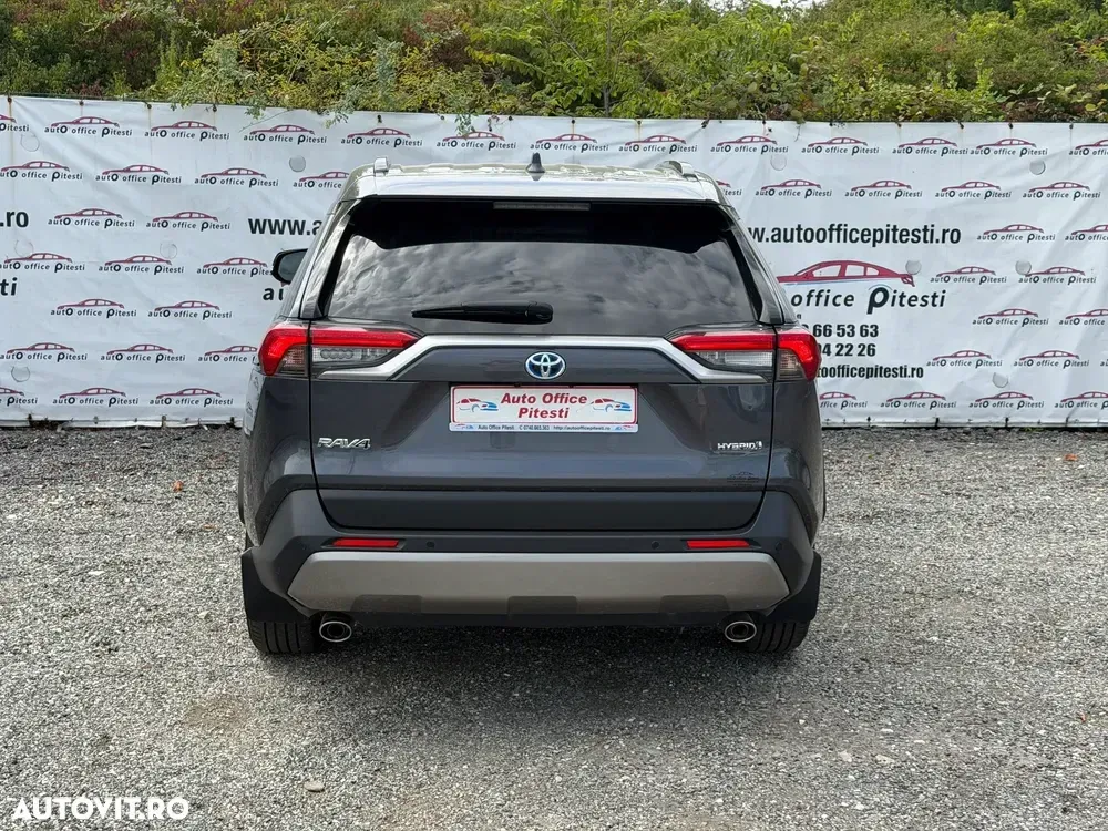 Toyota RAV4 — imagine 5