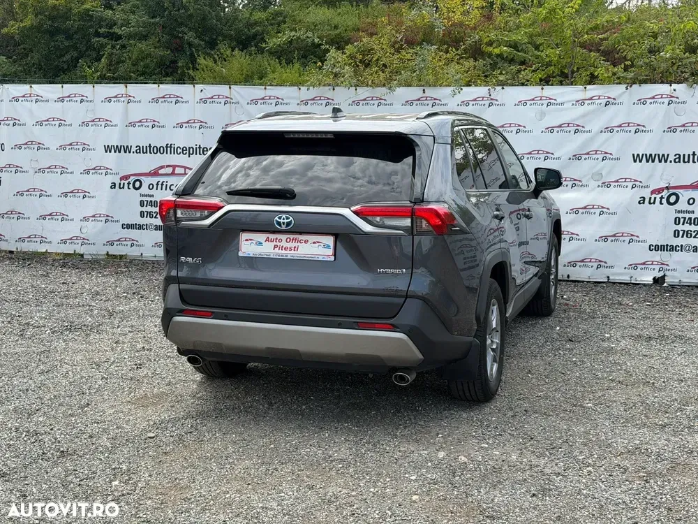 Toyota RAV4 — imagine 4