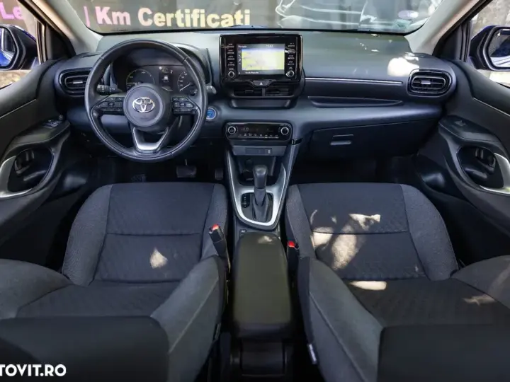 Toyota Yaris 1.5 VVT-i HSD Exclusive Style