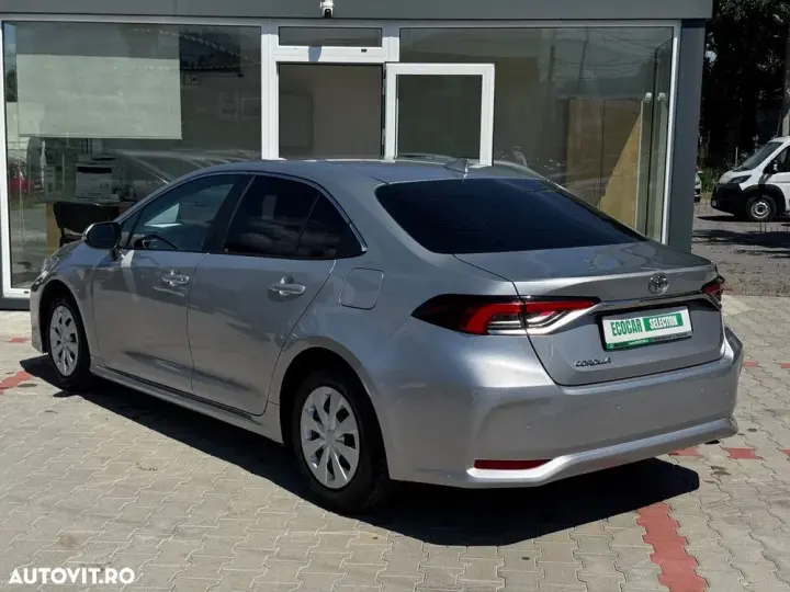 Toyota Corolla Sedan 1.5 TNGA MT Business
