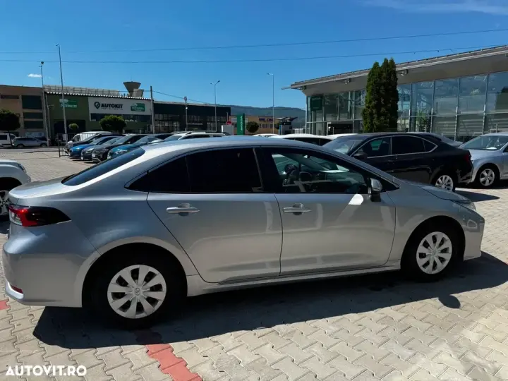 Toyota Corolla Sedan 1.5 TNGA MT Business