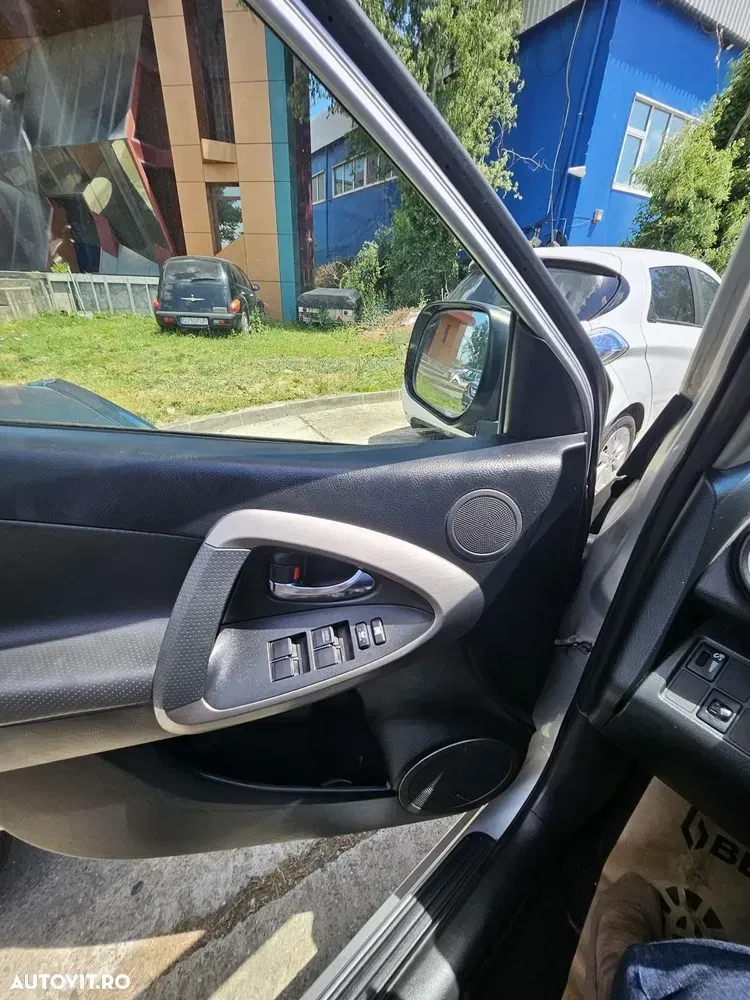 Toyota RAV4 III 2.0 Aut Executive — imagine 5