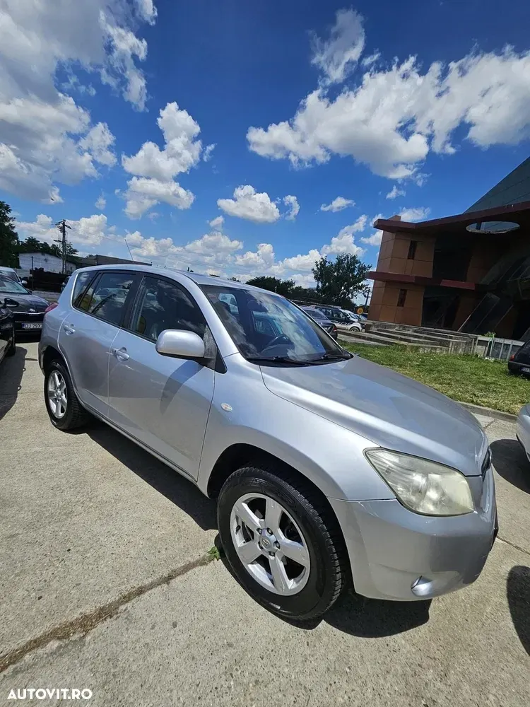 Toyota RAV4 III 2.0 Aut Executive — imagine 2