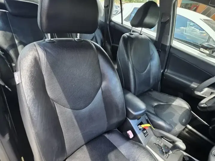 Toyota RAV4 III 2.0 Aut Executive