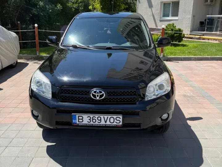Toyota RAV4 III 2.2 D-4D Executive