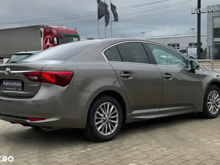 Toyota Avensis 1.8 Comfort