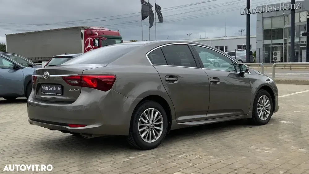 Toyota Avensis 1.8 Comfort — imagine 4