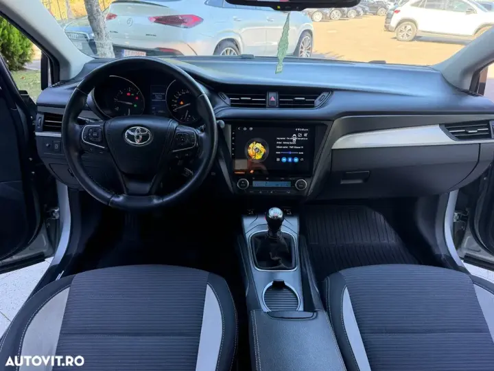 Toyota Avensis III 2.0 D-4D Elegance
