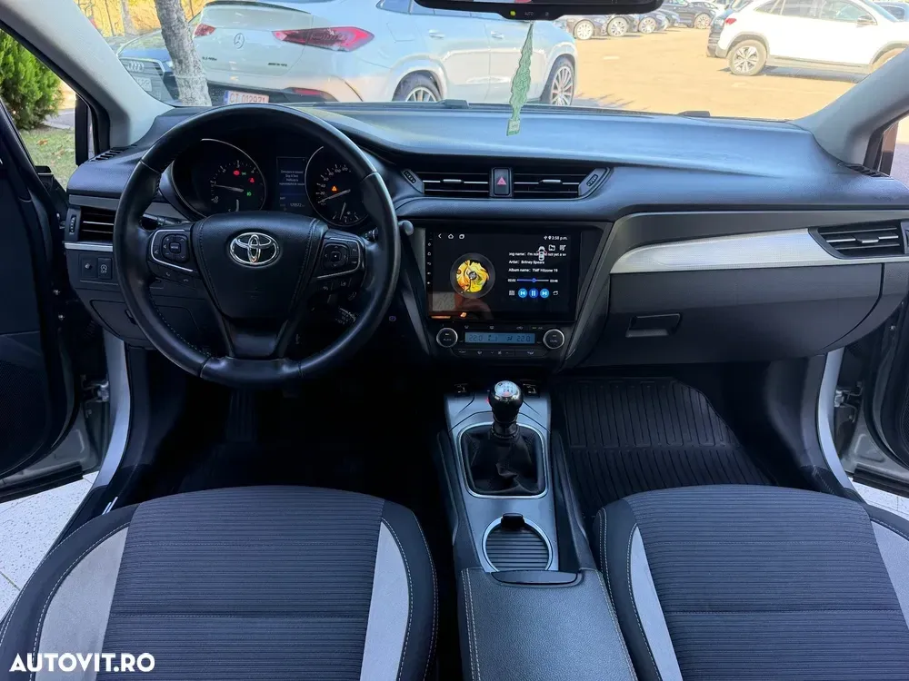 Toyota Avensis III 2.0 D-4D Elegance — imagine 5