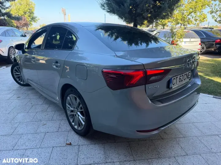 Toyota Avensis III 2.0 D-4D Elegance