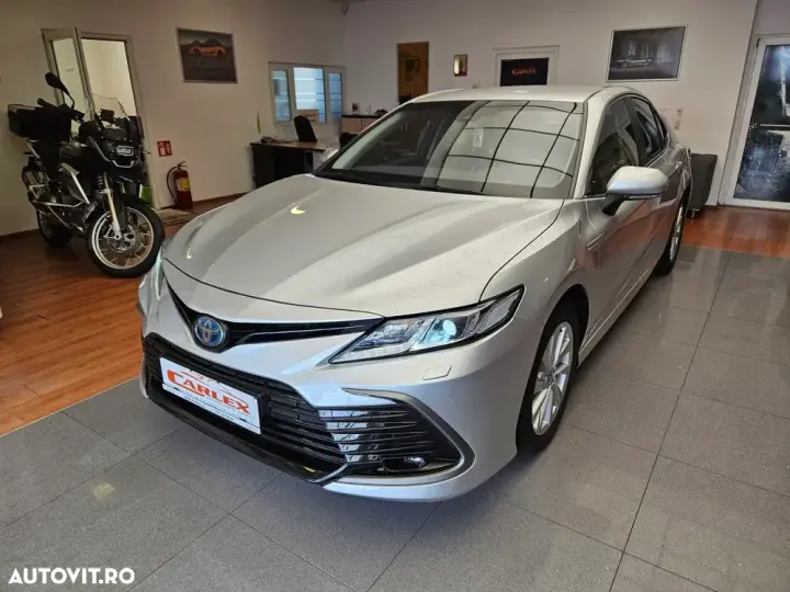 Toyota Camry VIII 2.5 Business