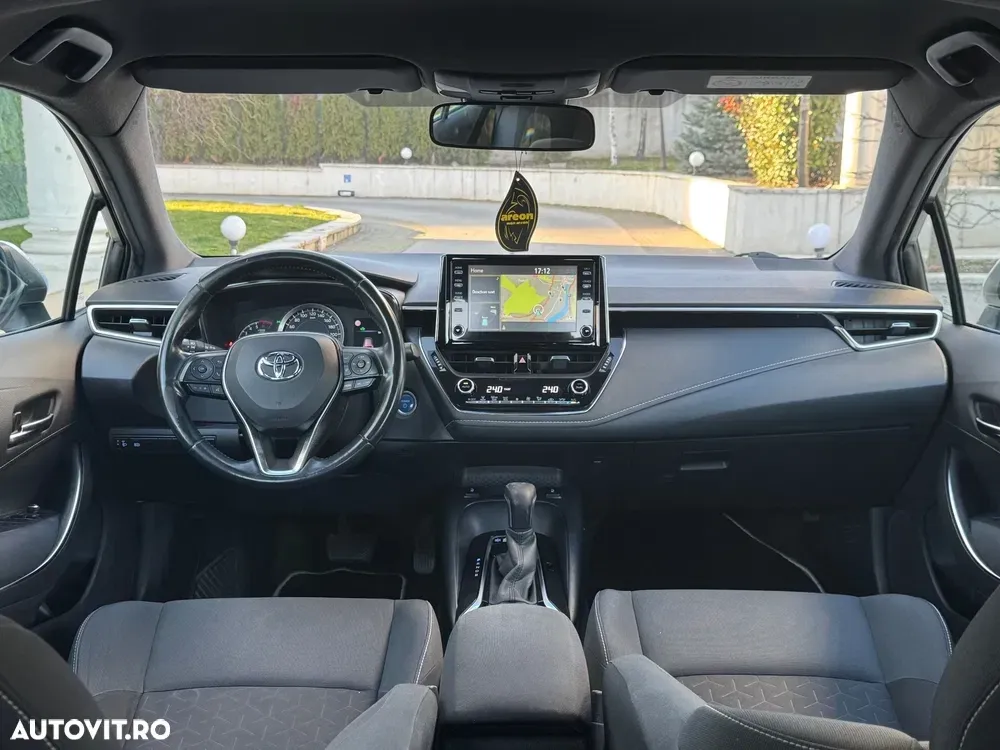 Toyota Corolla 1.8 Business Edition — imagine 6