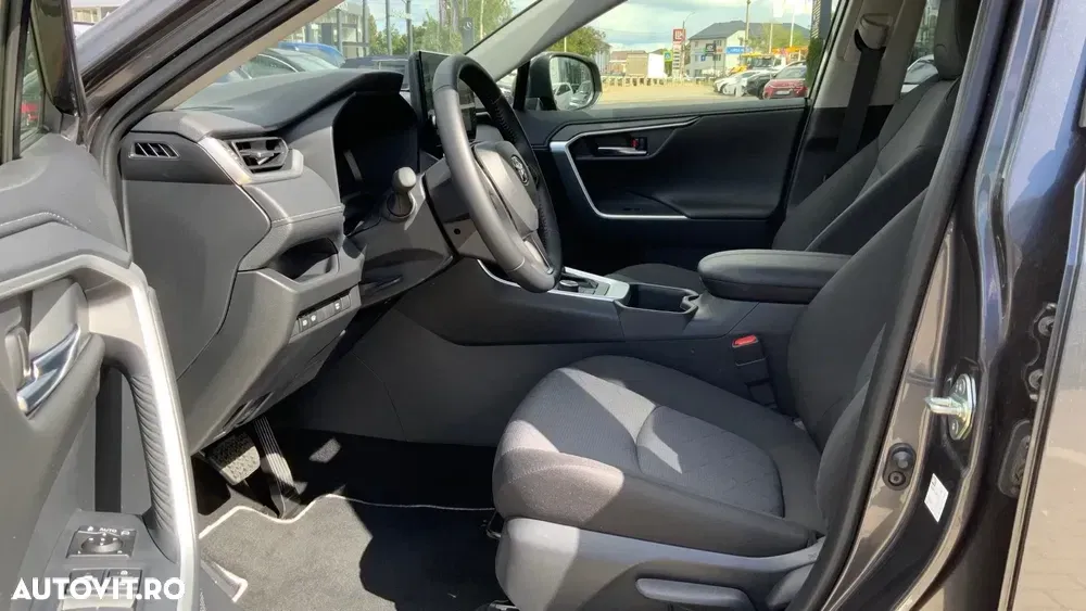 Toyota RAV4 2.5 VVT-iE 4x4 Dynamic — imagine 6