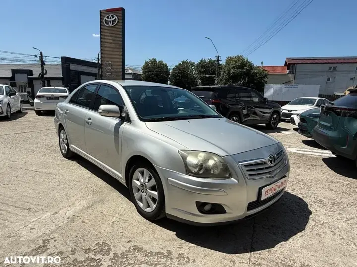 Toyota Avensis II 1.6 Sedan Terra