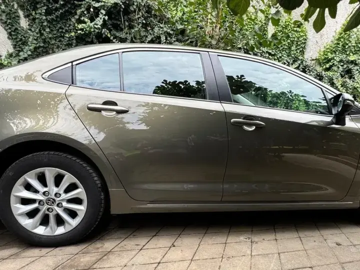 Toyota Corolla XII 1.8 HSD Business