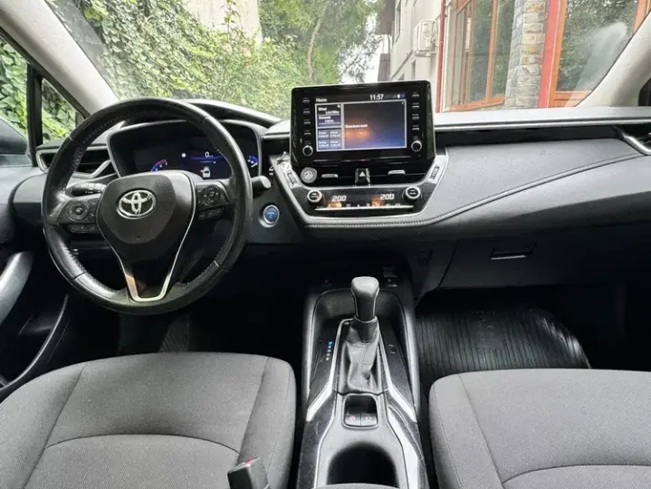 Toyota Corolla XII 1.8 HSD Business