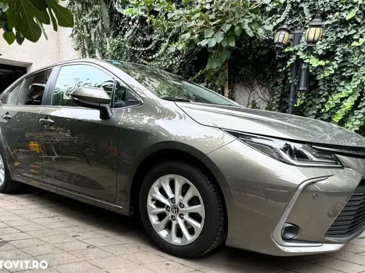 Toyota Corolla XII 1.8 HSD Business