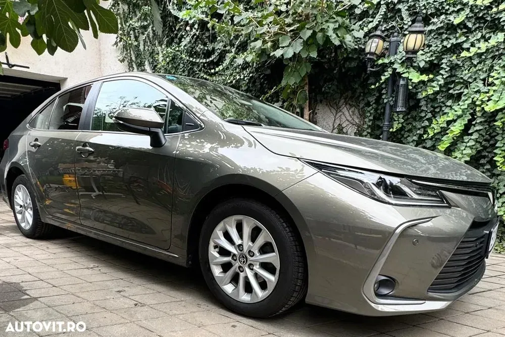 Toyota Corolla XII 1.8 HSD Business — imagine 4