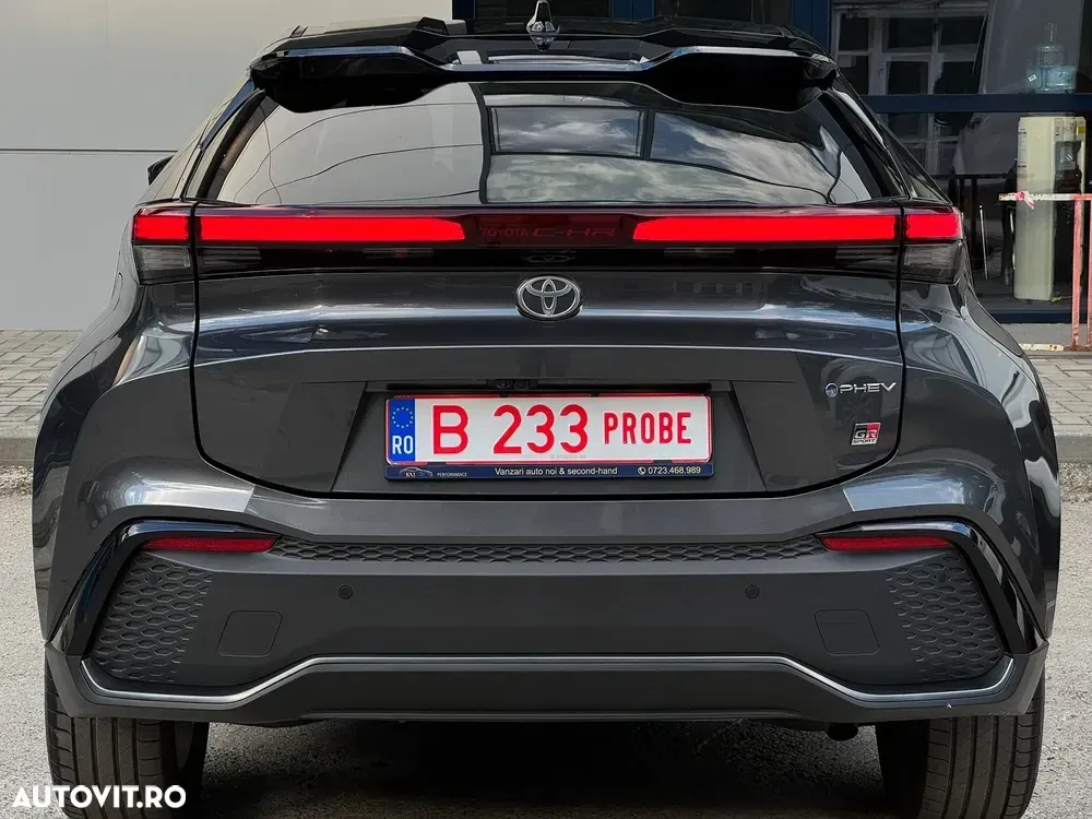 Toyota C-HR 2.0 PHEV 223 CP 4x2 CVT GR SPORT — imagine 5