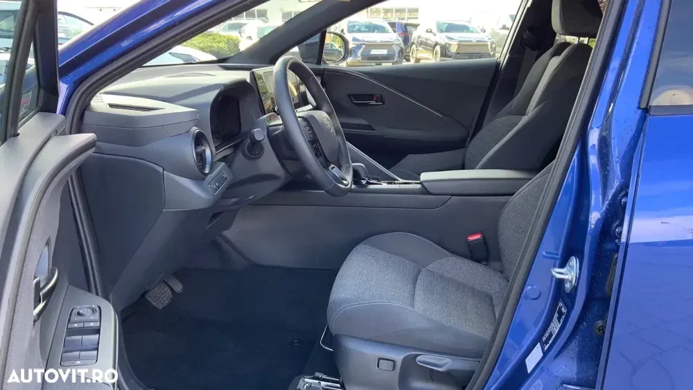 Toyota C-HR — imagine 6