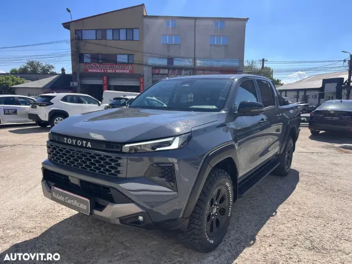 Toyota Hilux VIII