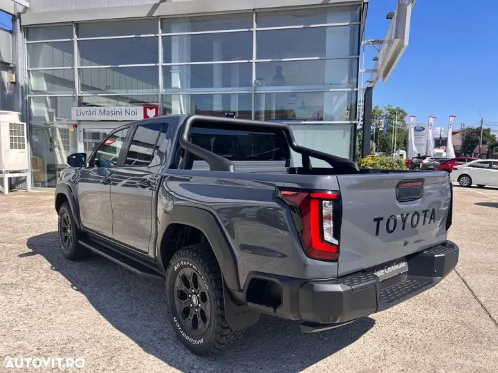 Toyota Hilux VIII