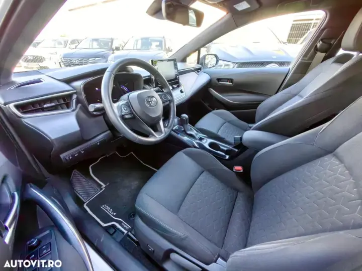 Toyota Corolla 1.8 HSD Business