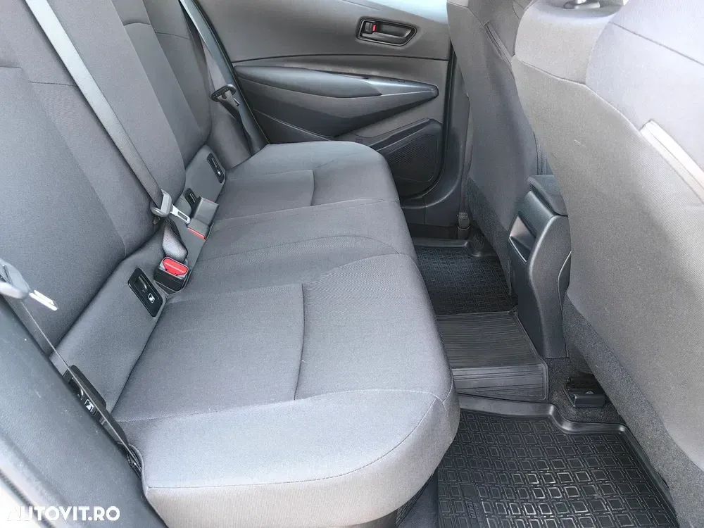 Toyota Corolla 1.8 HSD Business — imagine 6