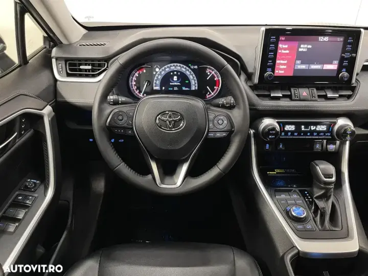 Toyota RAV4 V 2.0P CVT AWD Luxury
