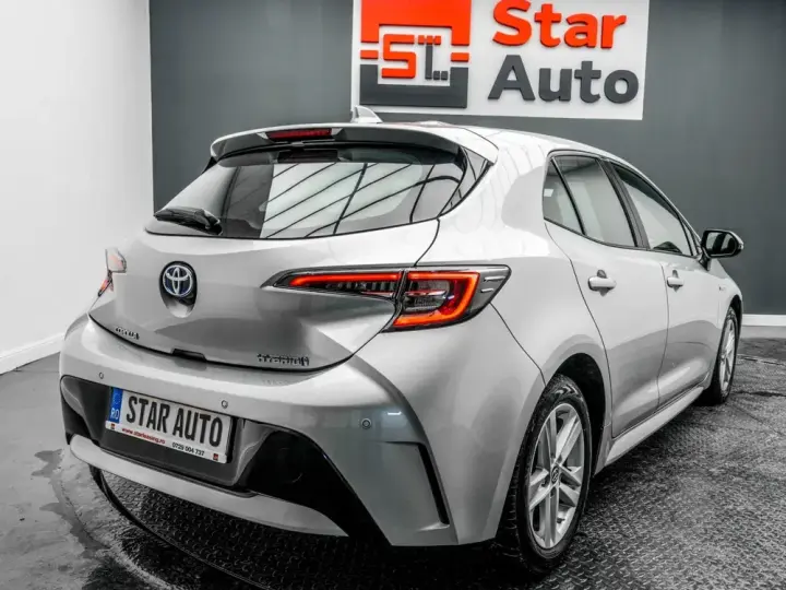 Toyota Corolla XII 1.8 HSD Dynamic