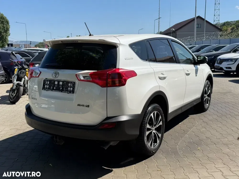 Toyota RAV4 2.0 D-4D 2WD Comfort — imagine 4