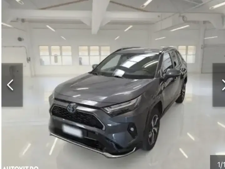 Toyota RAV4 V