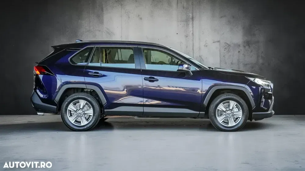 Toyota RAV4 V 2.5 VVT-iE 4x2 Active — imagine 5