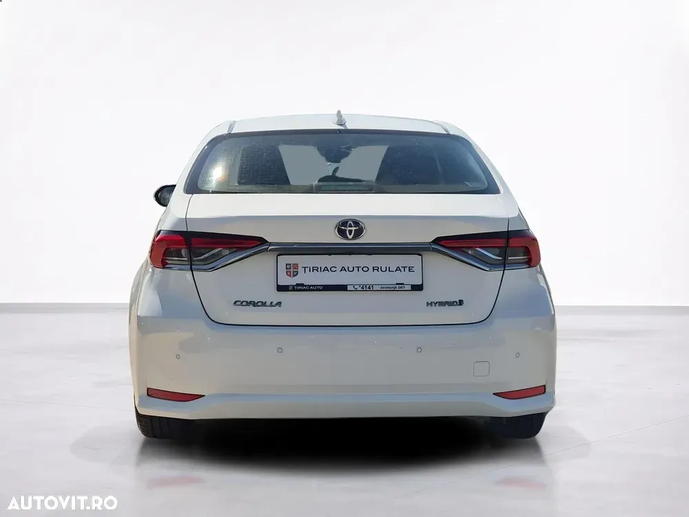 Toyota Corolla XII 1.8 HSD Business — imagine 4