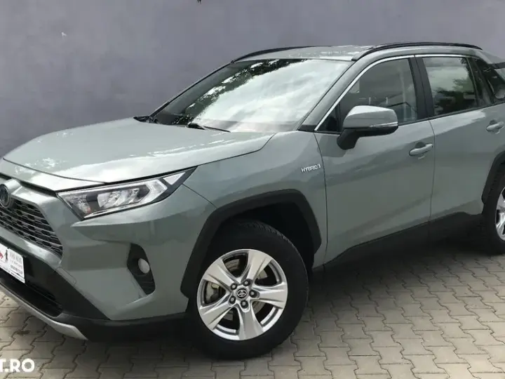 Toyota RAV4 V