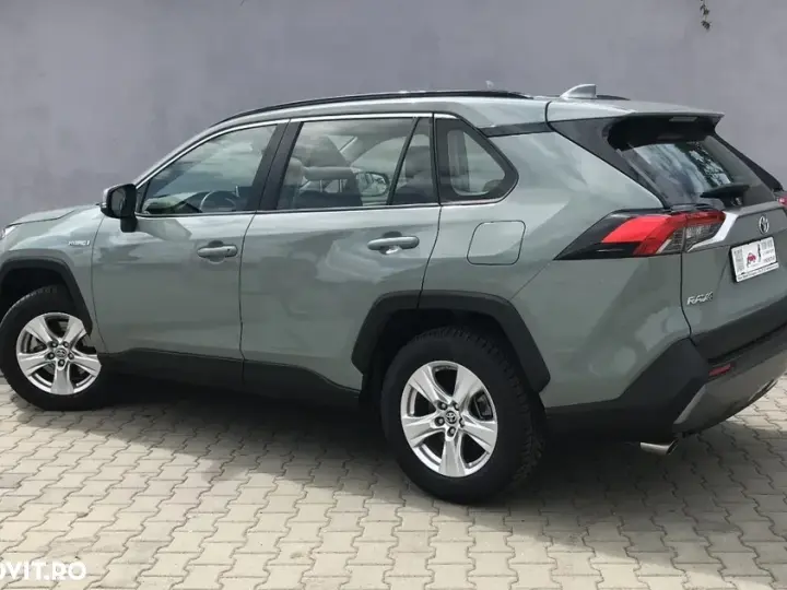 Toyota RAV4 V