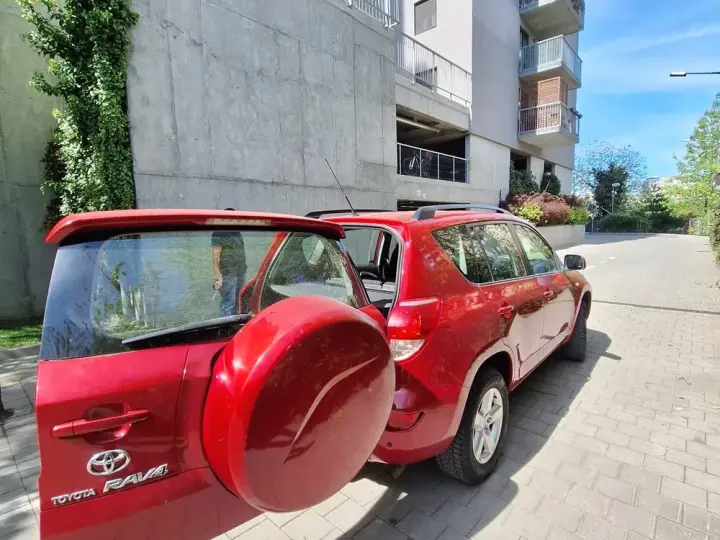 Toyota RAV4 III 2.0 Aut Sol