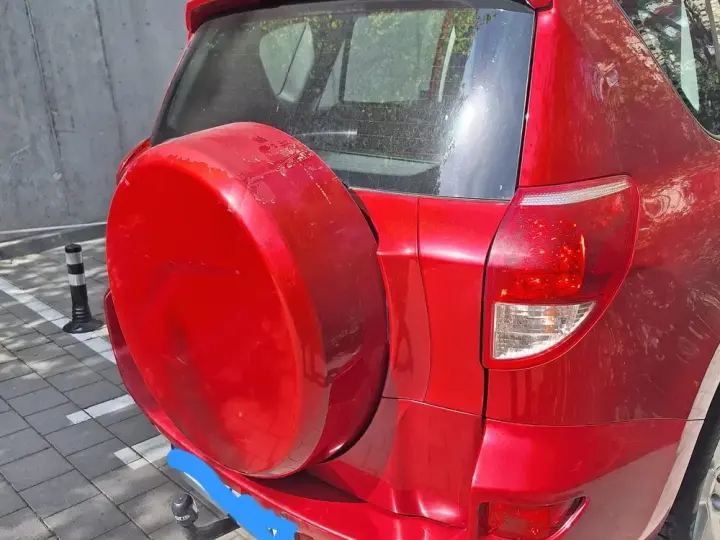Toyota RAV4 III 2.0 Aut Sol
