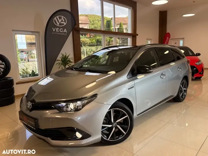 Toyota Auris II 1.8 VVT-i Automatik Team Deutschland