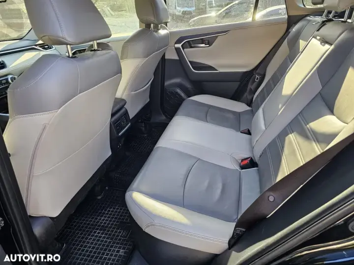 Toyota RAV4 V 2.5 VVT-iE 4x4 Luxury Plus