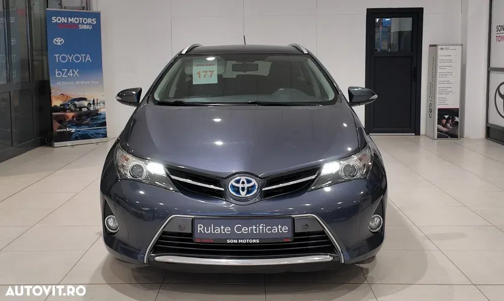 Toyota Auris — imagine 2