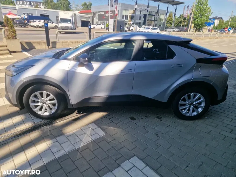 Toyota C-HR — imagine 5