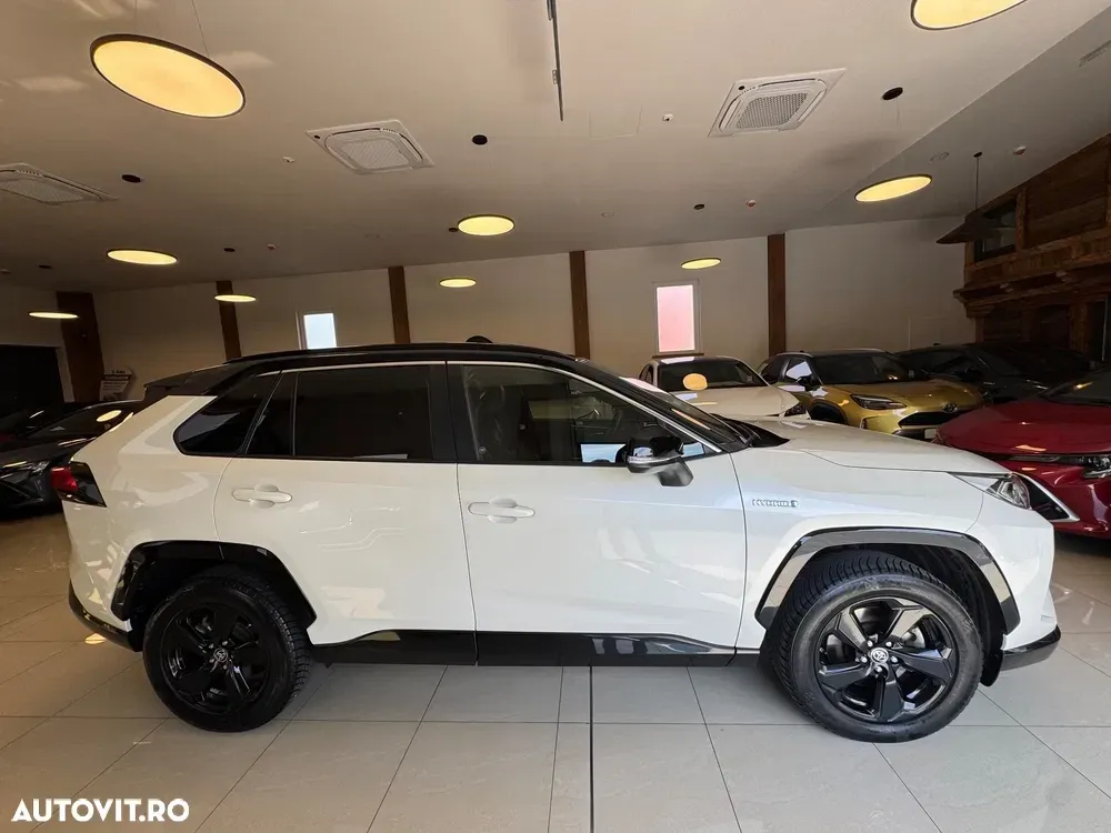 Toyota RAV4 2.5 4x4 Team Deutschland — imagine 5