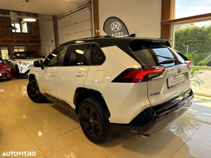 Toyota RAV4 2.5 4x4 Team Deutschland