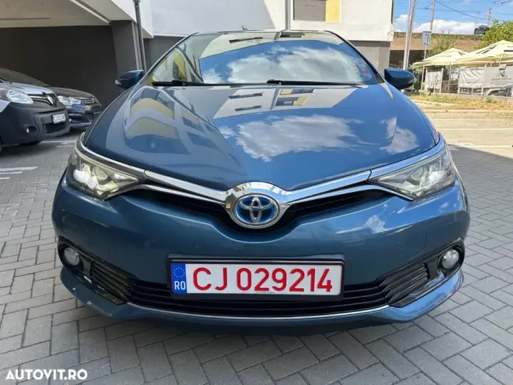 Toyota Auris 1.8 L VVT-i Sol+
