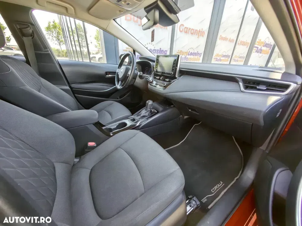 Toyota Corolla 1.8 HSD Dynamic — imagine 6
