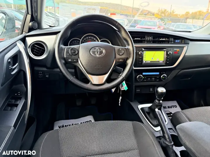 Toyota Auris 1.4 D-4D Unique