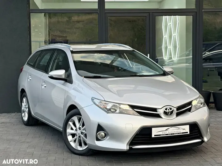 Toyota Auris 1.4 D-4D Unique
