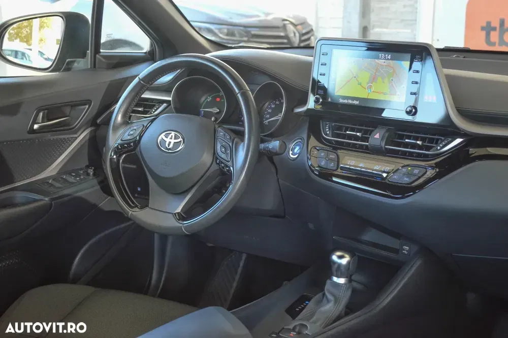 Toyota C-HR Business-Edition — imagine 4