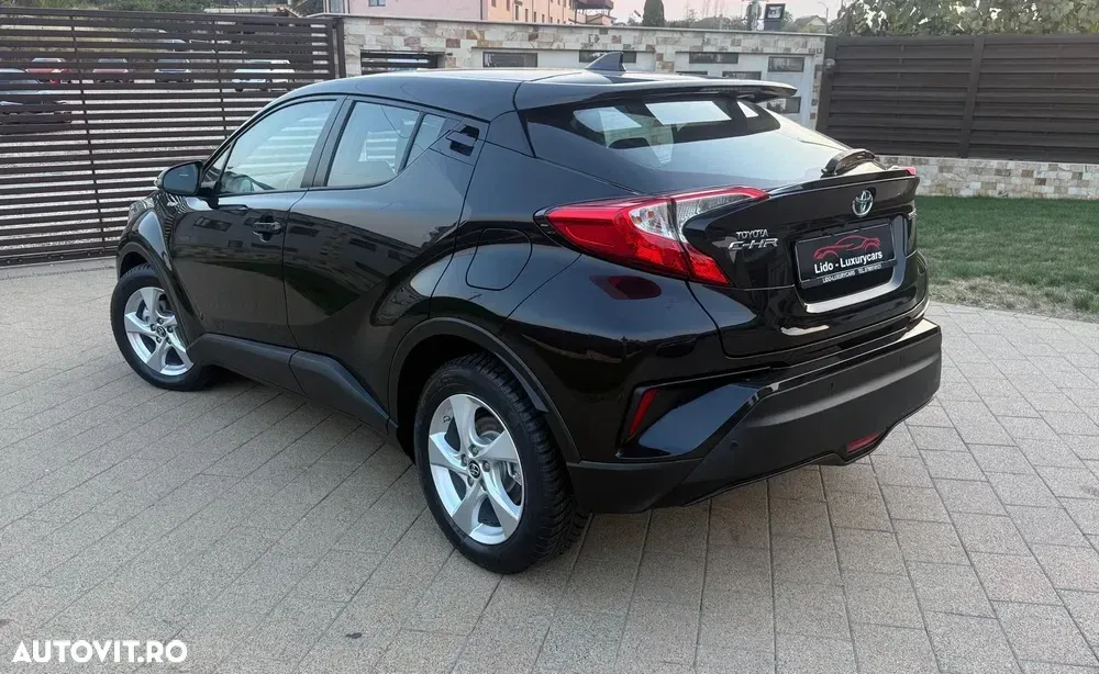 Toyota C-HR Flow — imagine 4